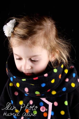 gilet fillette noir pois multicolor