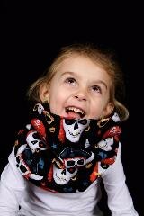 snood enfant noir tete de mort pirate
